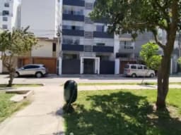 ALQUILER DE DEPARTAMENTO FRENTE A PARQUE