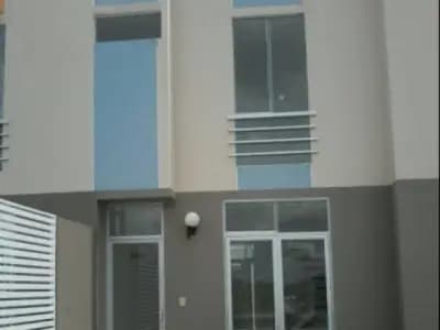 CASA DE 3 PISOS EN CONDOMINIO VERANDA (SALA, COMEDOR, COCINA, Lavanderia, 3 CUARTOS Y 3 BAÑOS)  FRENTE A AQUALANDIA Y A 10MIN. DE CATACAOS