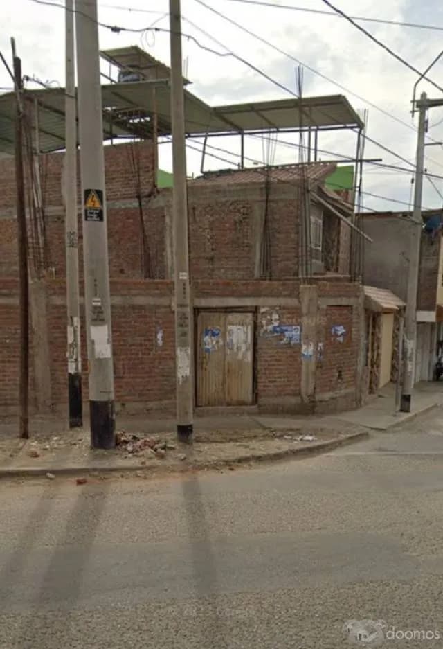 VENTA DE CASA EN ZONA CENTRICA DE SULLANA — foto 4