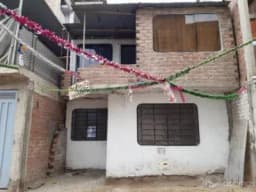 Se remata casa con ocupante precario