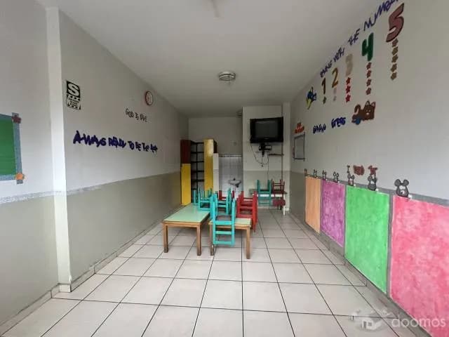 Local Infant school — foto 2
