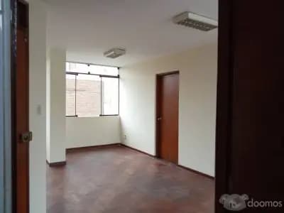 Oficina comercial en alquiler