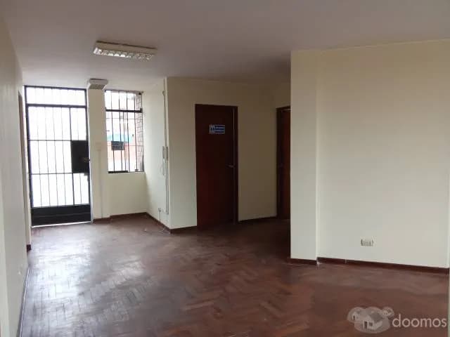 Oficina comercial en alquiler — foto 5