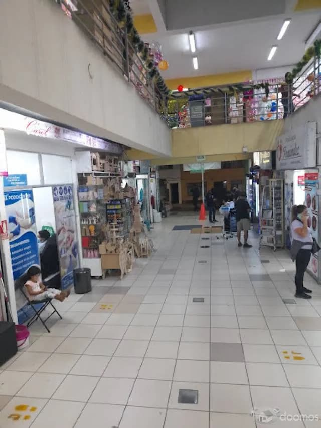 TRUJILLO, OCASIÓN VENDO STAND  CENTRO COMERCIAL BOULEVARD — foto 4