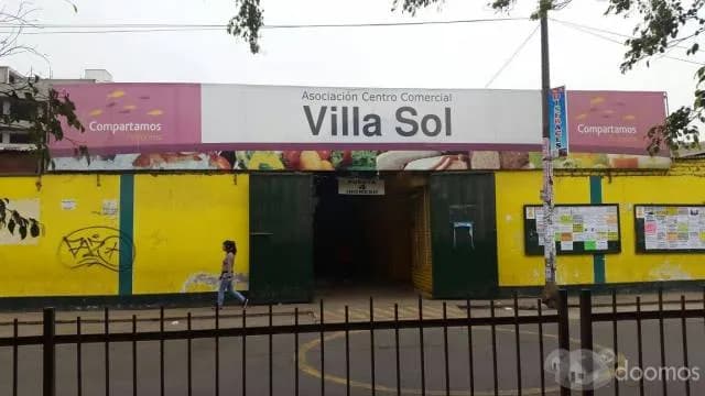 SE VENDE TIENDA EN CENTRO COMERCIAL VILLASOL-LOS OLIVOS — foto 3