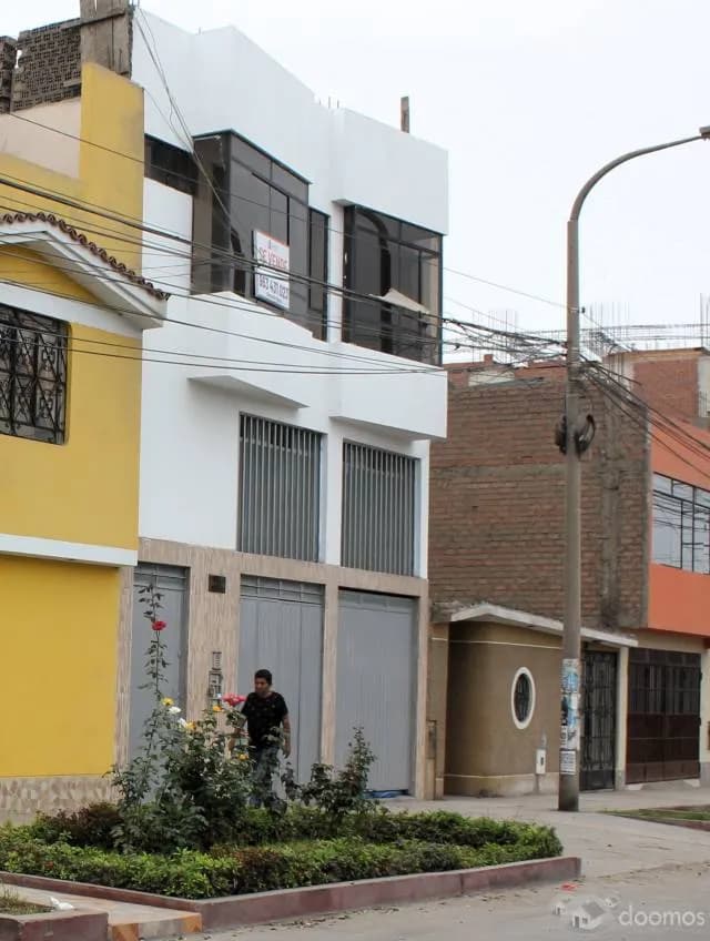 VIVIENDA COMERCIO 2 PISOS MAS SEMISOTANO — foto 3