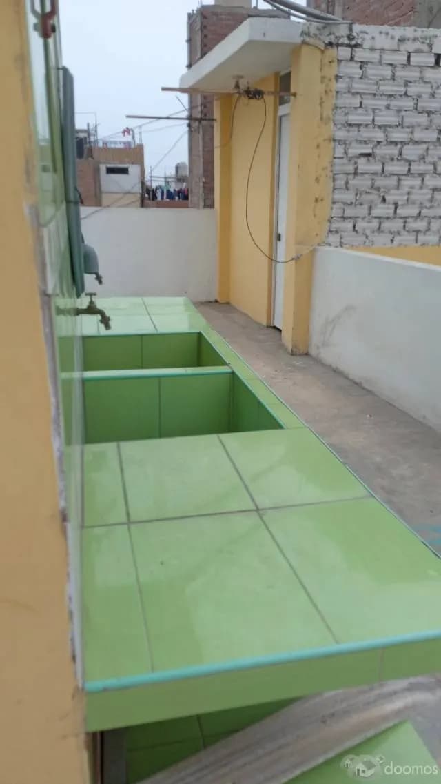 50 M2 aprox 850 incluya solo agua y cable, depart con cocina sala dormitorio comedor, lavandería,en la erraza, agua caliente — foto 7