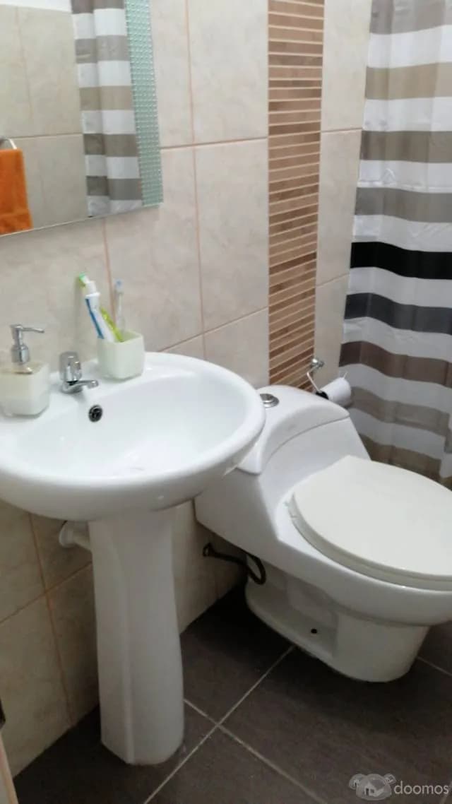 ALQUILER DE DEPARTAMENTO 3ER PISO CON ESTACIONAMIENTO — foto 1