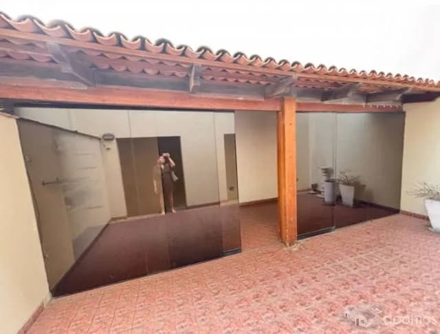 Venta de Departamento en 1er Piso, con Espacio Terraza, y Estacionamiento — foto 6