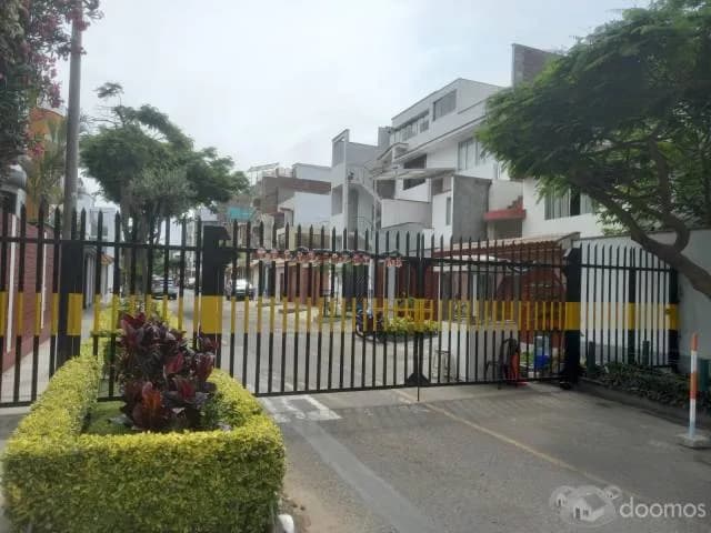 DEPA PRIMER PISO CON COCHERA EN ZONA RESIDENCIAL SURCO — foto 1