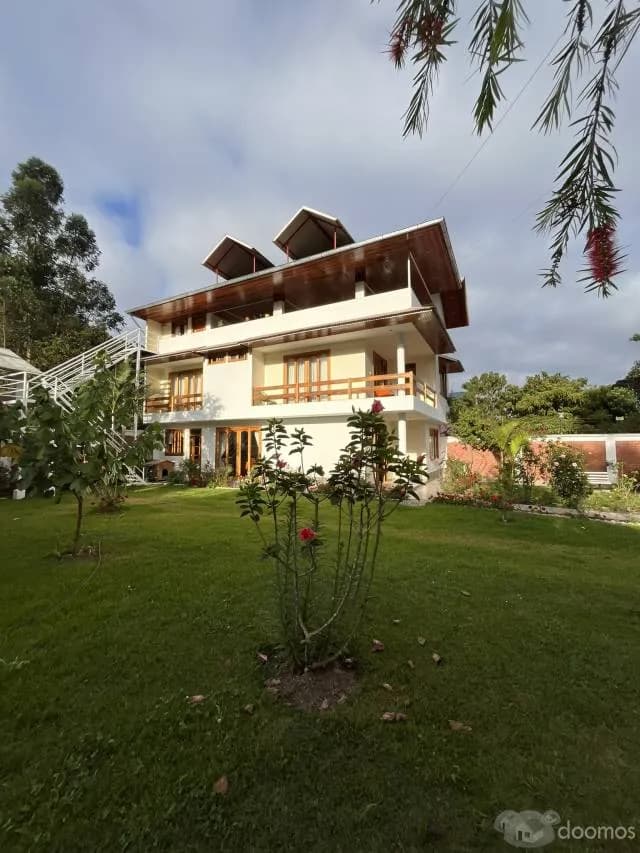 Alquiler de casa de campo con amplio jardín — foto 1