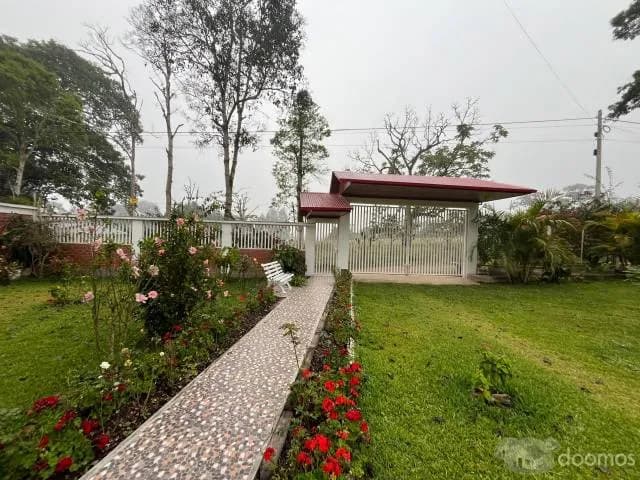 Alquiler de casa de campo con amplio jardín — foto 2