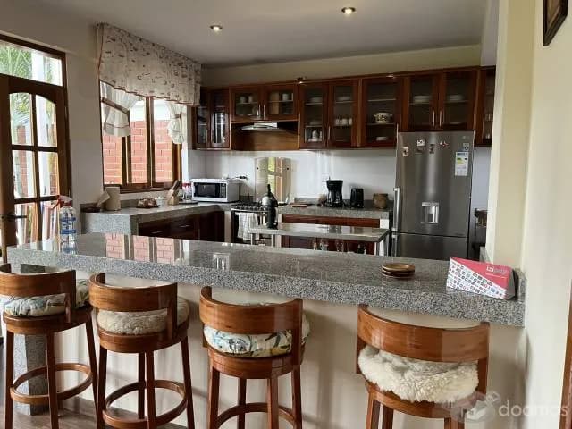 Alquiler de casa de campo con amplio jardín — foto 5
