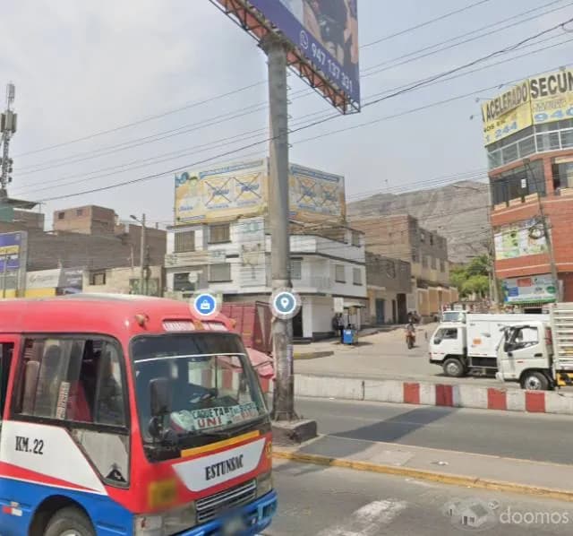 Local comercial en plena avenida Tupac Amaru — foto 2