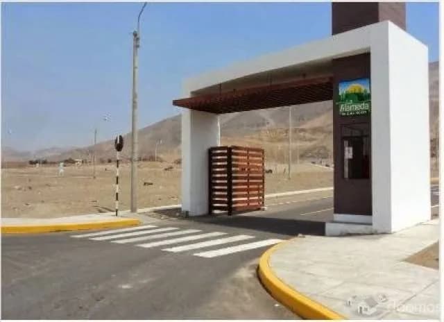 Vendo terreno frente a parque con título Sunarp — foto 3