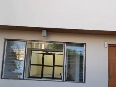 Alquilo casa + garage en la provincia de ICA (San Isidro)