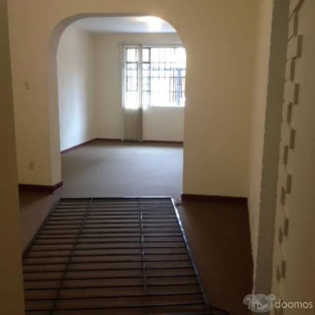 LINDO DEPARTAMENTO EN LA AURORA - ZONA RESIDENCIAL — foto 2