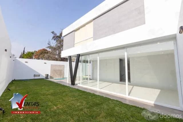 VENTA DE CASA DE ESTRENO EN LA RINCONADA DEL LAGO, LA MOLINA — foto 2