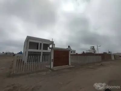 Vendo casa y terreno en Playa Los Lobos, Cerro Azul – Cañete, zona tranquila y segura, ideal para vivienda de playa.