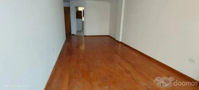 ALQUILO DPTO 3ER PISO, VISTA  A PARQUE C/COCHERA URB. SAN LUIS DE CALIFORNIA — foto 3