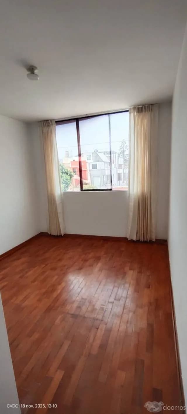 ALQUILO DPTO 3ER PISO, VISTA  A PARQUE C/COCHERA URB. SAN LUIS DE CALIFORNIA — foto 5