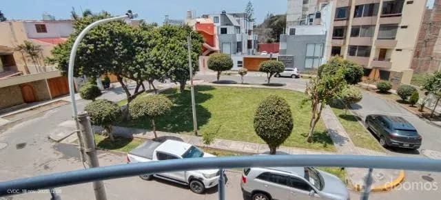ALQUILO DPTO 3ER PISO, VISTA  A PARQUE C/COCHERA URB. SAN LUIS DE CALIFORNIA — foto 11