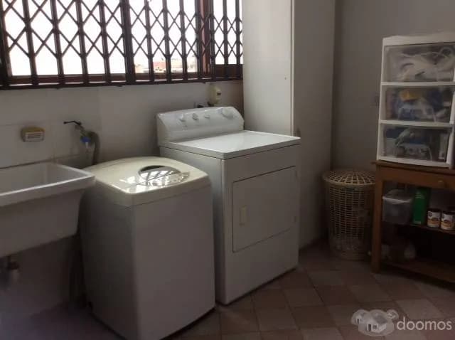 Hermoso Departamento ubicado en 3er piso (edificio de 3 pisos) de 117.05 m2 + aires compartidos — foto 6
