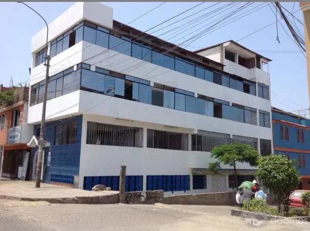 Edificio de 4 Pisos en San Juan de Miraflores 140m2 — foto 1