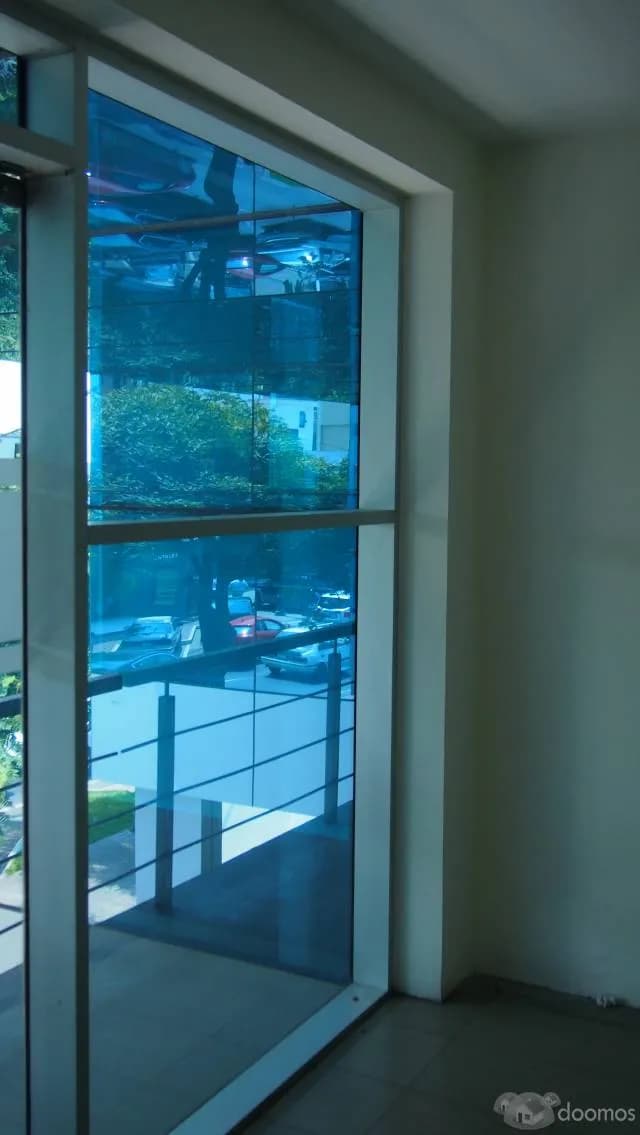 EDIFICIO CORPORATIVO DE OFICINAS — foto 10