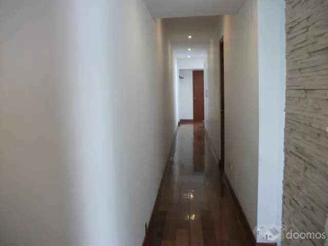 POR VIAJE VENDO MODERNO DUPLEX PENTHOUSE FRENTE A PARQUE, ACABADOS DE 1era CALIDAD en URBANIZACIÓN HIGUERETA — foto 6