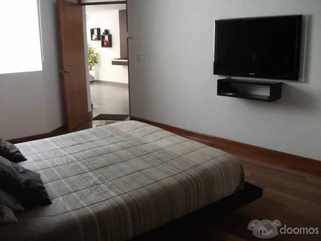 POR VIAJE VENDO MODERNO DUPLEX PENTHOUSE FRENTE A PARQUE, ACABADOS DE 1era CALIDAD en URBANIZACIÓN HIGUERETA — foto 12