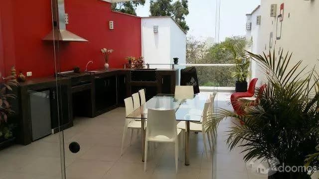 POR VIAJE VENDO MODERNO DUPLEX PENTHOUSE FRENTE A PARQUE, ACABADOS DE 1era CALIDAD en URBANIZACIÓN HIGUERETA — foto 15