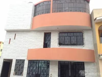 REMATO CASA EN SANTO DOMINGO DE CARABAYLLO EN LIMA POR MOTIVO DE VIAJE Y TITULO DE PROPIEDAD