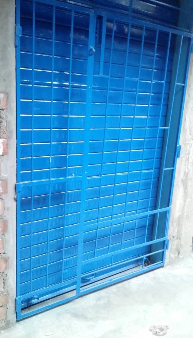ALQUILO LOCAL EN ZONA INDUSTRIAL PUERTA ADENTRO (INTERIOR) — foto 2
