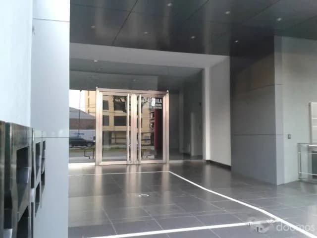 Alquiler de Local Comercial en plena Avenida Benavides  Surco — foto 2