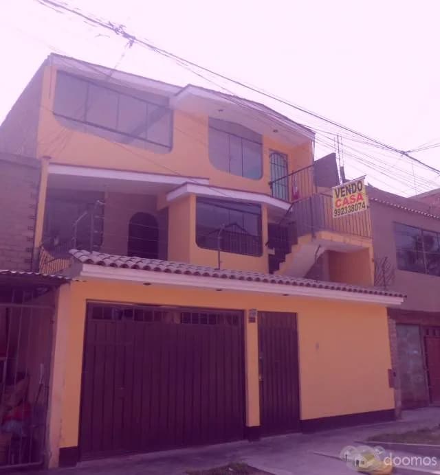 VENDO CASA DE 3 PISOS - CHACLACAYO - URB. LA FLORESTA — foto 1