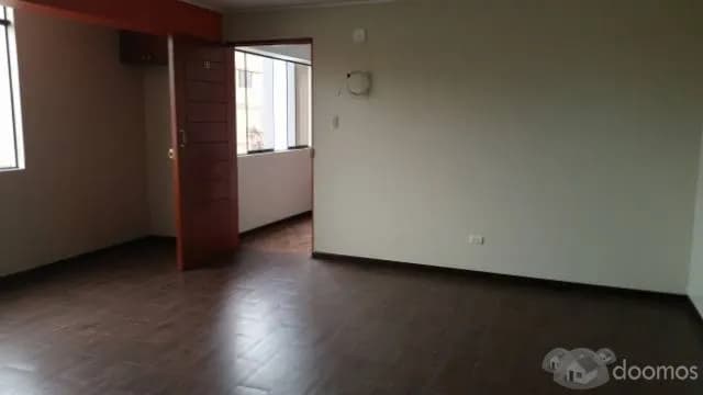 OCASIÓN !!! EN EL DISTRITO DE SAN MIGUEL — foto 1