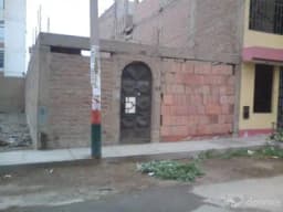 CASA EN VENTA CON TITULO EN SMP, URB. VIPOL EL NARANJAL, REFER. LA TRANQUERA