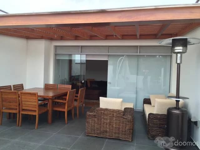 Venta de departamento de diseño duplex en La Aurora, Miraflores — foto 3