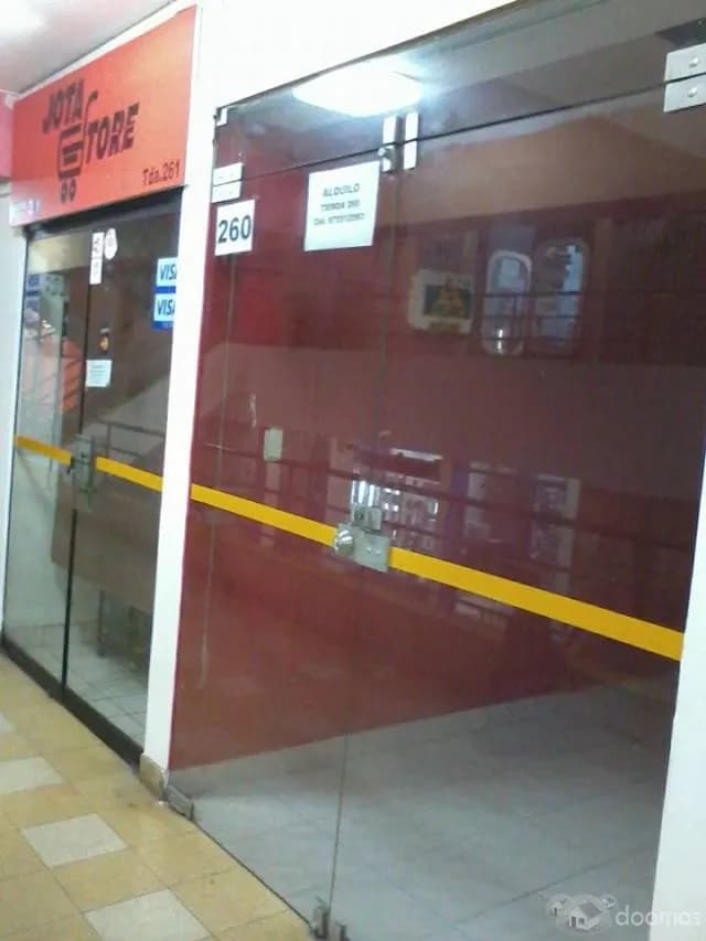 Alquiler de tienda en centro comercial altamente concurrido surco — foto 2