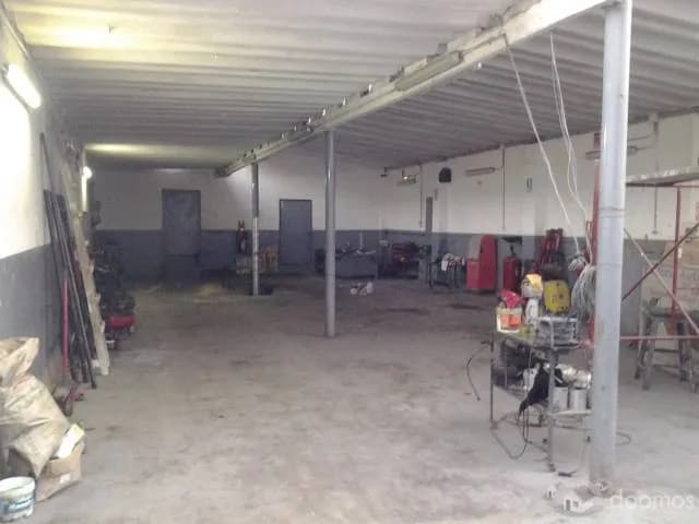 Local Comercial en Ate en Alquiler 680 m2 — foto 4