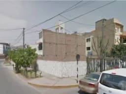 Vendo Terreno, buena ubicación, en esquina