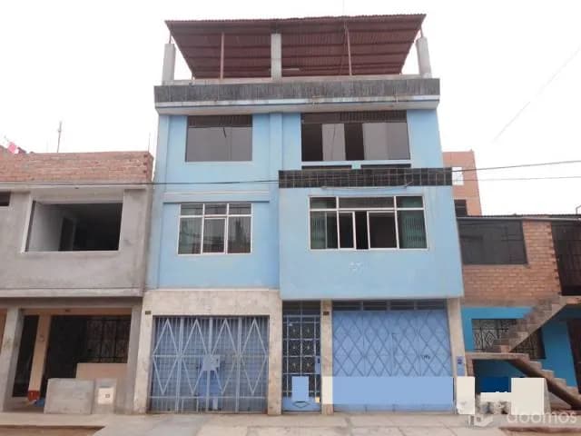 VENDO CASA DE 3 PISOS EN SANTA LUZMILA - COMAS — foto 2