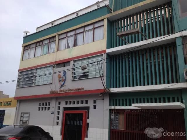 Remato Departamento de 107m2 para vivienda u oficina en Centro de Chimbote — foto 4