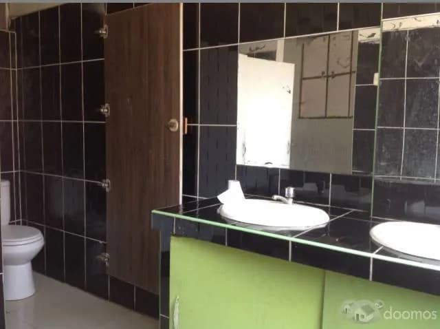 Local Comercial en Sjm de 140 m² — foto 6