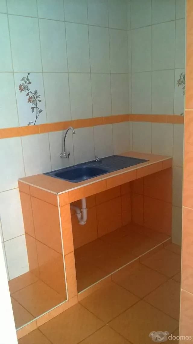 Alquilo cuarto con baño,cocina y wifi — foto 3