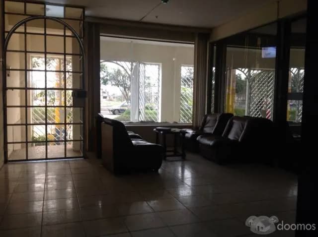 Edificio Comercial en SJM de 200m2 — foto 1