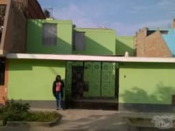 VENDO CASA AMOBLADA DE DOS PISOS 120 M2, 87 M2 CONSTRUIDOS A USA$ 129,900 EN COMAS LIMA