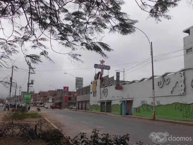 OCASION VENDO EDIFICIO COMERCIAL EN S.M.P. AREA 459 M2 - Av. Tomás Valle — foto 4