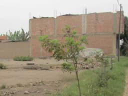 VENDO UN TERRENO DE 120 M2